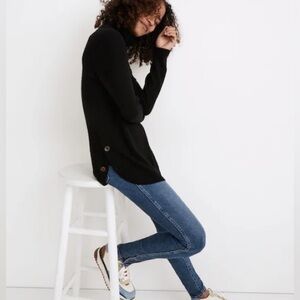 Madewell Crestland Side-Button Turtleneck Tunic Sweater in Tan